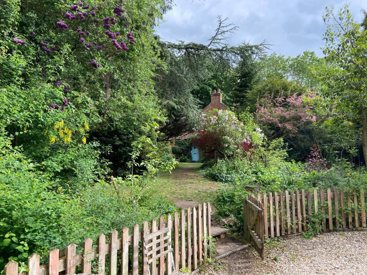 Sunny Cottage Grantham Bagian luar foto